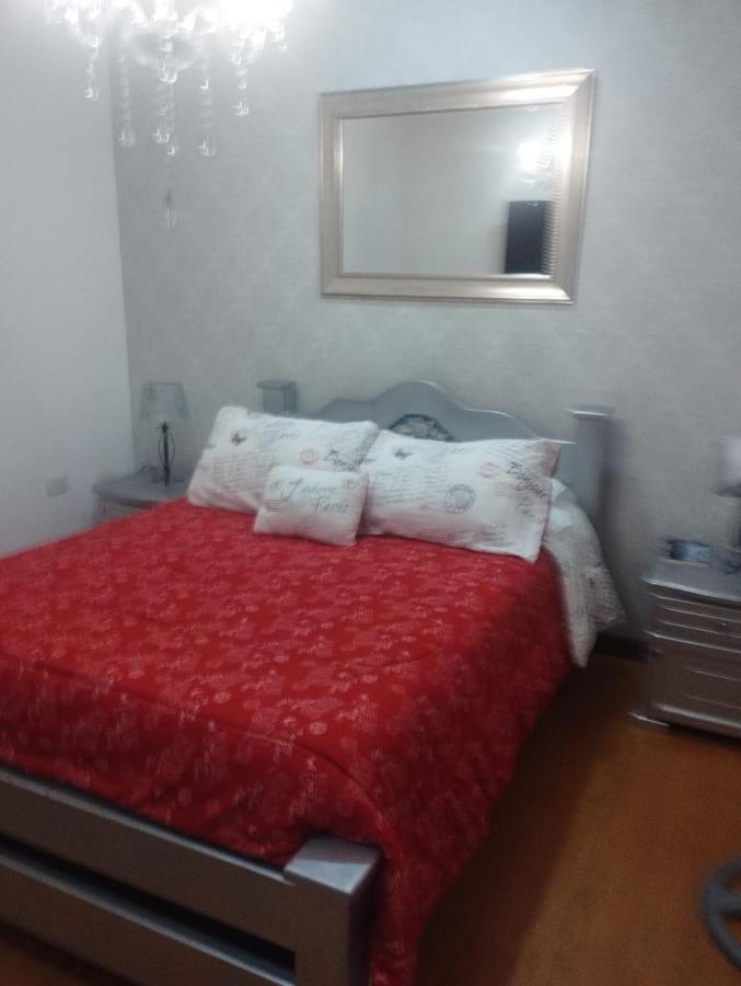 Готель Salamina Highs Екстер'єр фото